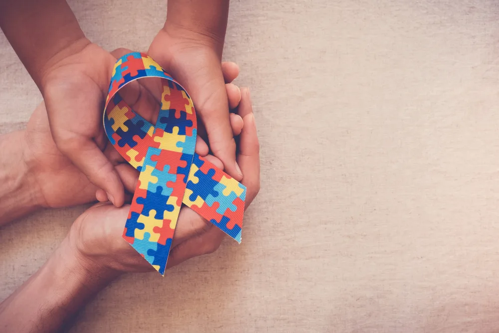 Acordo assegura pensão por prazo indeterminado a mãe que cuida integralmente de filho com TEA