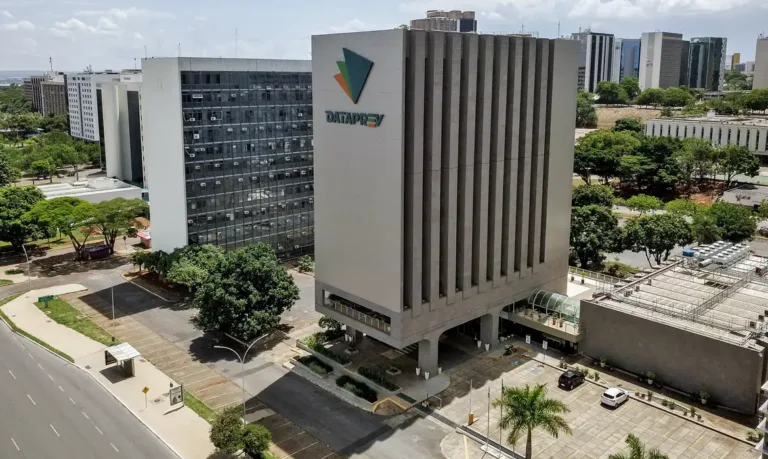 Dataprev recebe inscrições de concurso para 212 vagas, com salários de até R$ 10.685,44