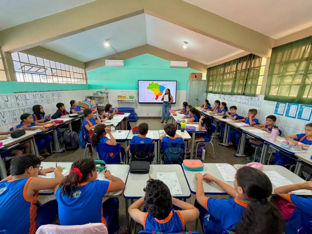 Prefeitura prevê oferta de educação integral a 22,5 mil estudantes até 2028