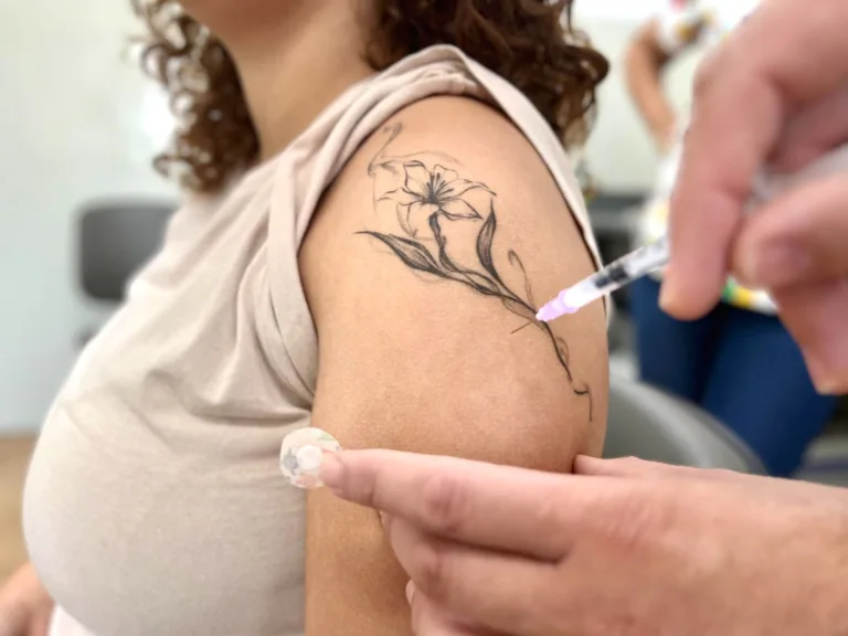 Goiânia prorroga vacinação contra HPV para adolescentes e jovens de 15 a 19 anos