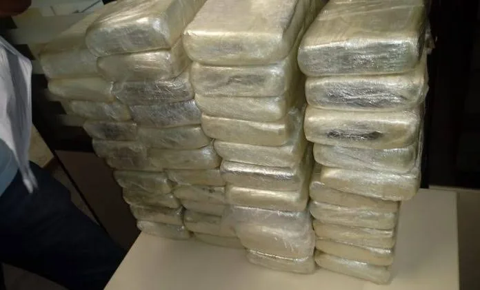 Sem mensagens, imagens ou prova técnica, acusado é absolvido em caso envolvendo apreensão de 556,5 quilos de cocaína