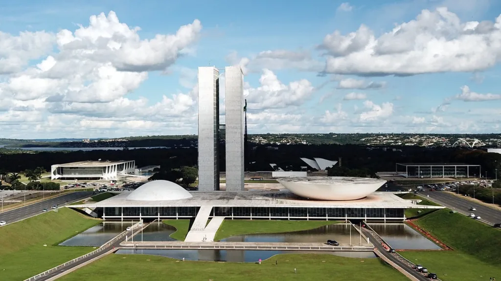 OAB-GO pede atuação da bancada goiana contra projeto que limita Justiça gratuita a quem recebe até dois salários mínimos