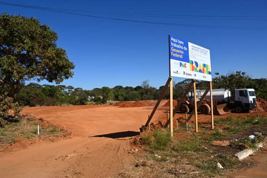 Prefeito Sandro Mabel vistoria início das obras da UBS Grajaú, que atenderá cerca de 20 mil moradores da Região Sudoeste