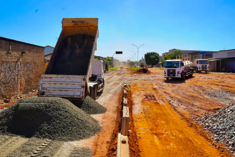 Prefeitura avança com obras das vias laterais para melhorar acesso à Avenida Castelo Branco
