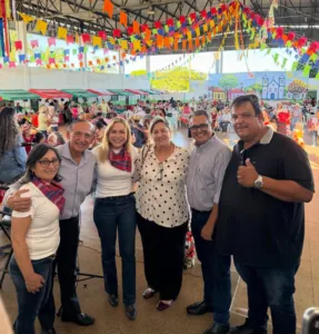 Bailão 60+ reúne 500 idosos em tarde de diversão, cultura e serviços