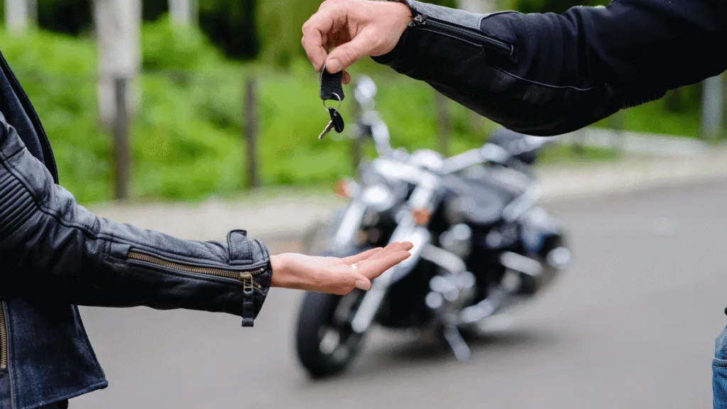Desembargadora do TJGO suspende ordem para locadora devolver motocicleta a consumidor