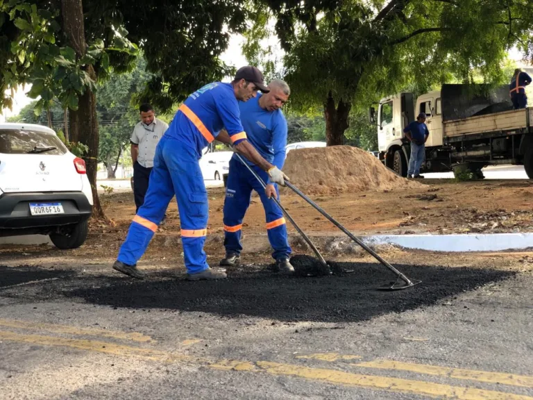 Prefeitura de Goiânia ultrapassa marca de 160 mil serviços de tapa-buraco realizados em 2026