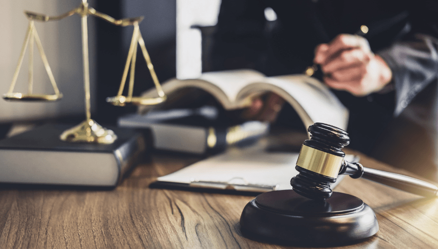Trabalhador é condenado por litigância de má-fé após faltar à audiência e se contradizer ao justificar ausência