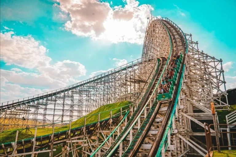 Advogados e estagiários terão entrada gratuita no Hopi Hari durante o mês de agosto