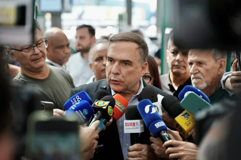 Prefeito Sandro Mabel entrega metronização total do BRT Leste-Oeste