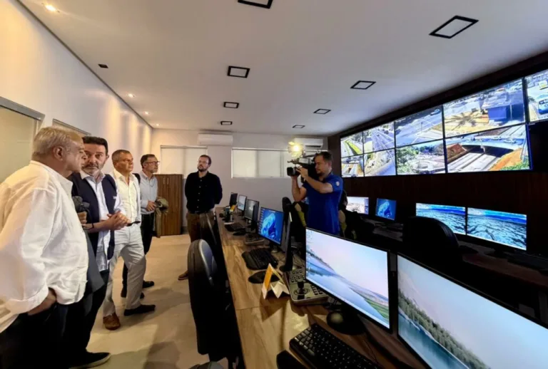 Comitiva de Lisboa conhece metronização do BRT de Goiânia e