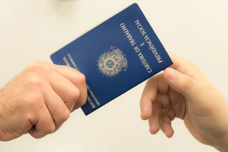 TRT de Goiás afasta vínculo de emprego entre prestador de serviços e empresas ligadas ao pai