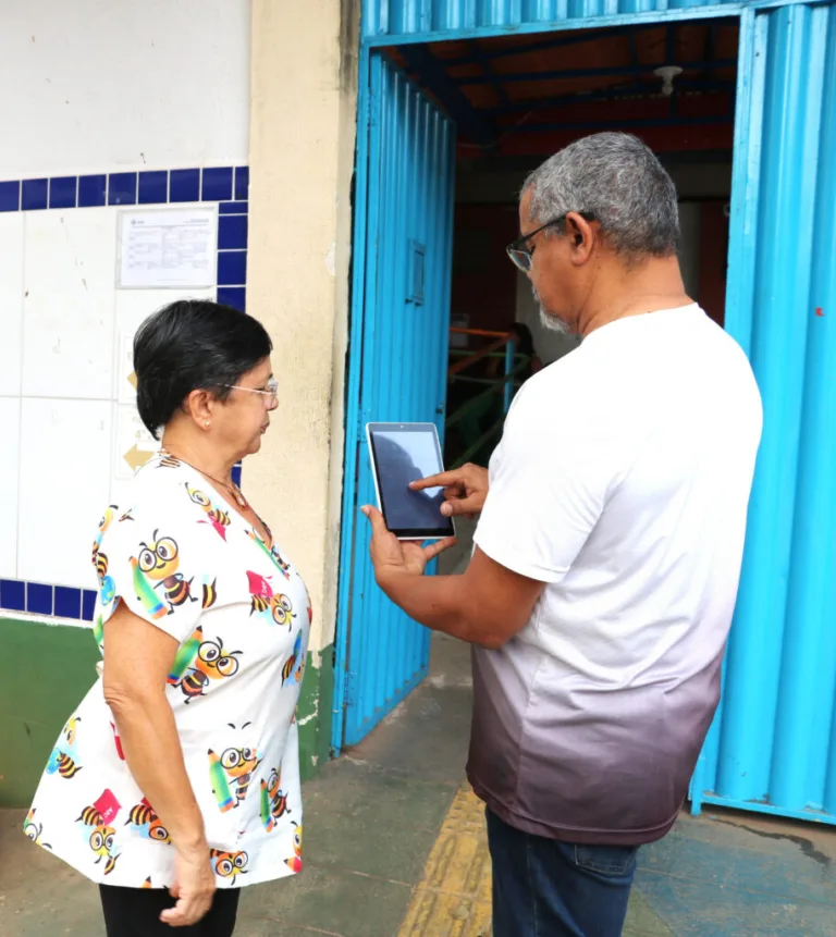 Escola de Goiânia usa aplicativo criado por mãe para organizar