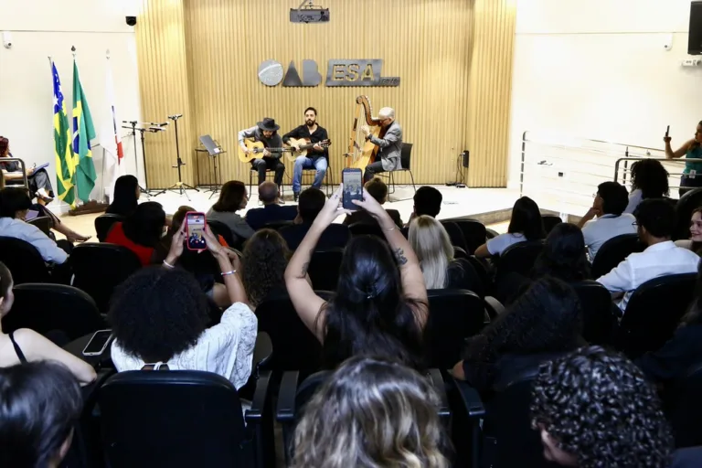 Exposição em Goiânia marca parceria cultural entre OAB-GO e Tribunal