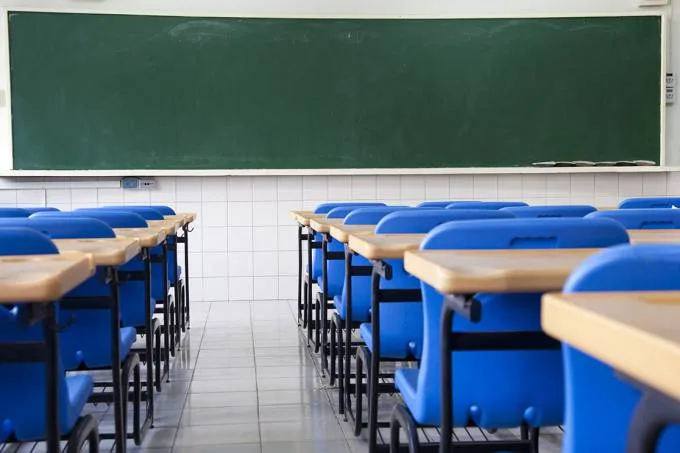 Estudante de medicina veterinária com TEA e TDAH garante na Justiça direito a profissional de apoio durante aulas e atividades acadêmicas