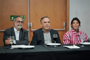 Prefeito Sandro Mabel assina decreto que regulamenta o Plano Urbanístico Básico