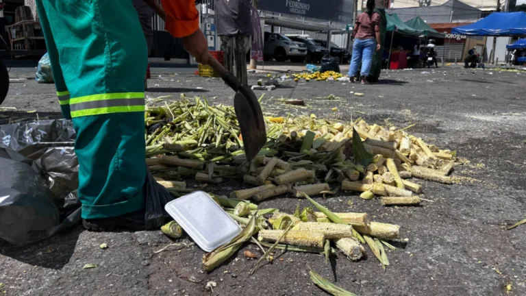 Goiânia terá limpeza de 34 feiras livres pela Comurg no