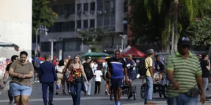 Crescimento populacional caiu para 0,37% em 2026, estima IBGE