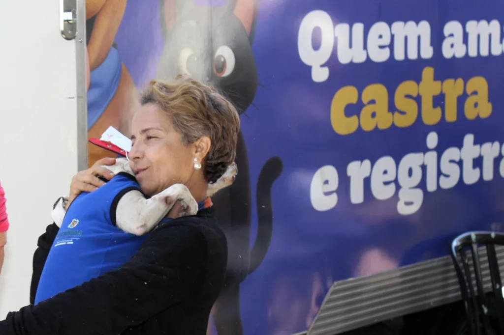 Programa de castração gratuita da Prefeitura inicia com 1,5 mil vagas e entrega kit pós-operatório aos tutores