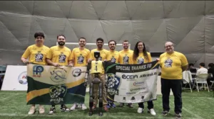 Lucas Reis, da UFG, integra seleção brasileira que vence disputa internacional de robôs na China