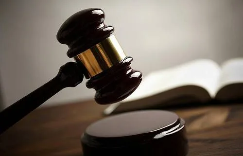 STJ invalida busca em adolescente de Goiás abordado à noite em praça e tranca ação por tráfico