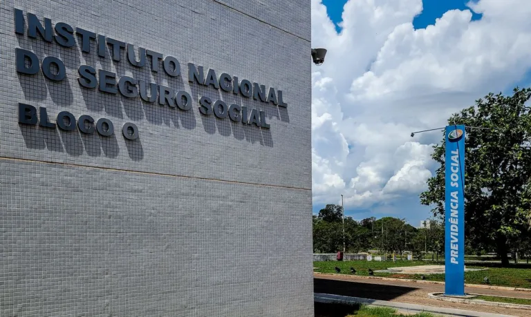 Supremo Tribunal Federal mantém competência do INSS para fixar teto de juros do crédito consignado