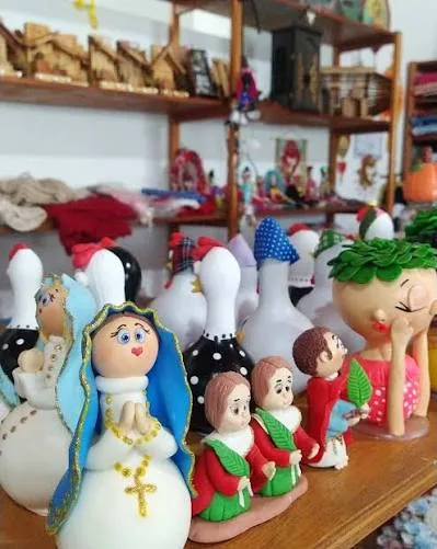Justiça assegura a artesãos direito de expor e vender produtos em espaços públicos de Pirenópolis