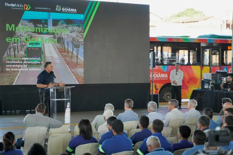 Prefeito Sandro Mabel anuncia metronização da Avenida T-7 fora do