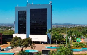 Prefeitura de Goiânia regulamenta uso da contribuição de iluminação para