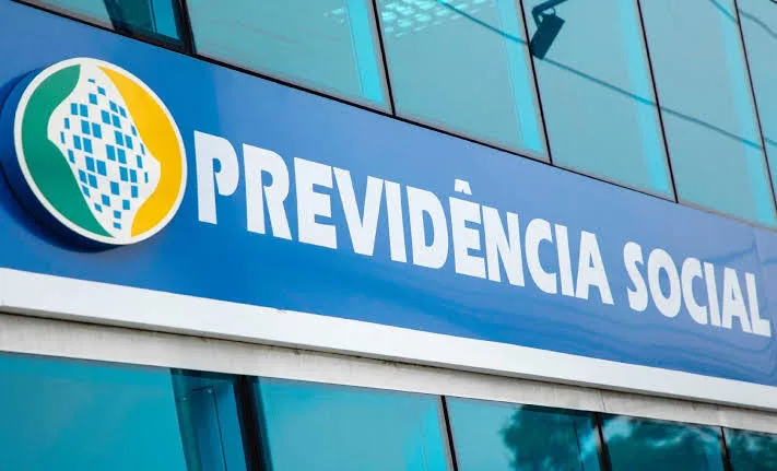 STF mantém INSS no controle do teto de juros do consignado; especialista explica o que muda para aposentados