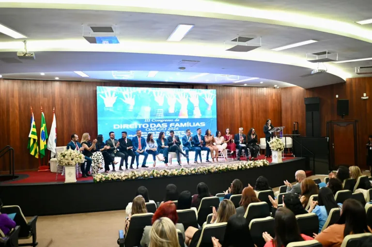 Advogados debatem tecnologia e relações familiares em congresso de Direito
