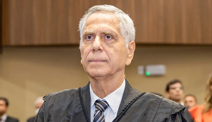 Desembargador Sérgio Mendonça deixa TJGO após trajetória iniciada como servidor em 1971