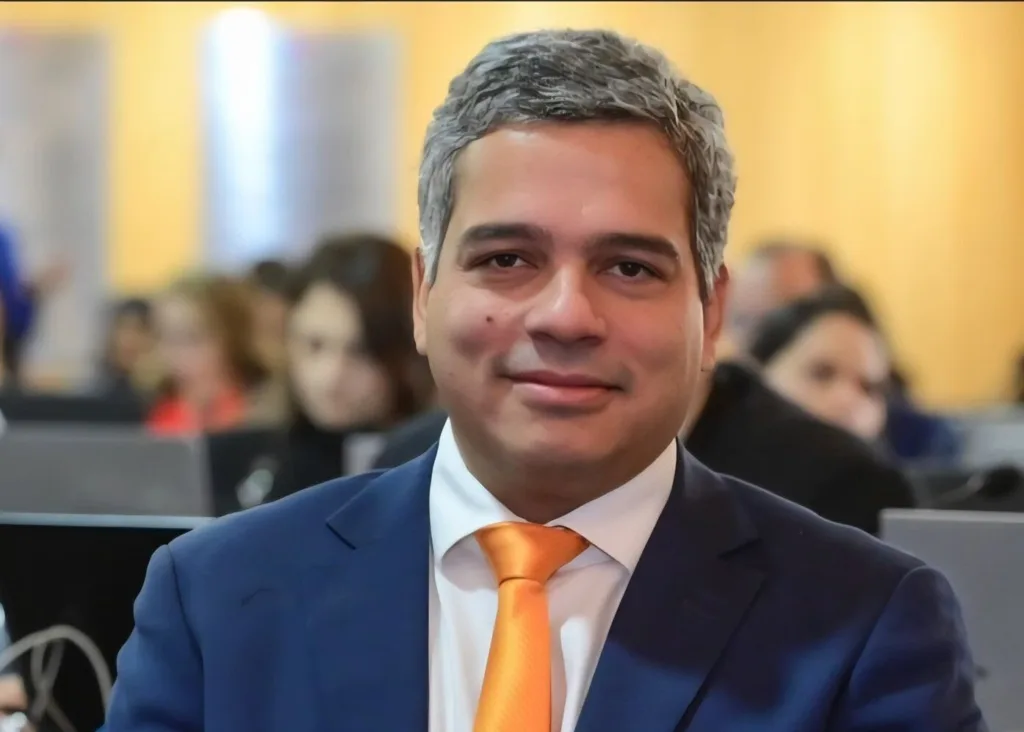 Kowalsky Ribeiro assume Diretoria Legislativa da Alego com projeto de integração das 246 Câmaras Municipais