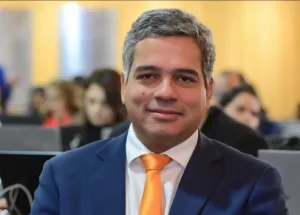 Kowalsky Ribeiro assume Diretoria Legislativa da Alego com projeto de integração das 246 Câmaras Municipais