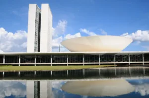Empresários e advogados são maioria entre os deputados federais eleitos para a nova legislatura
