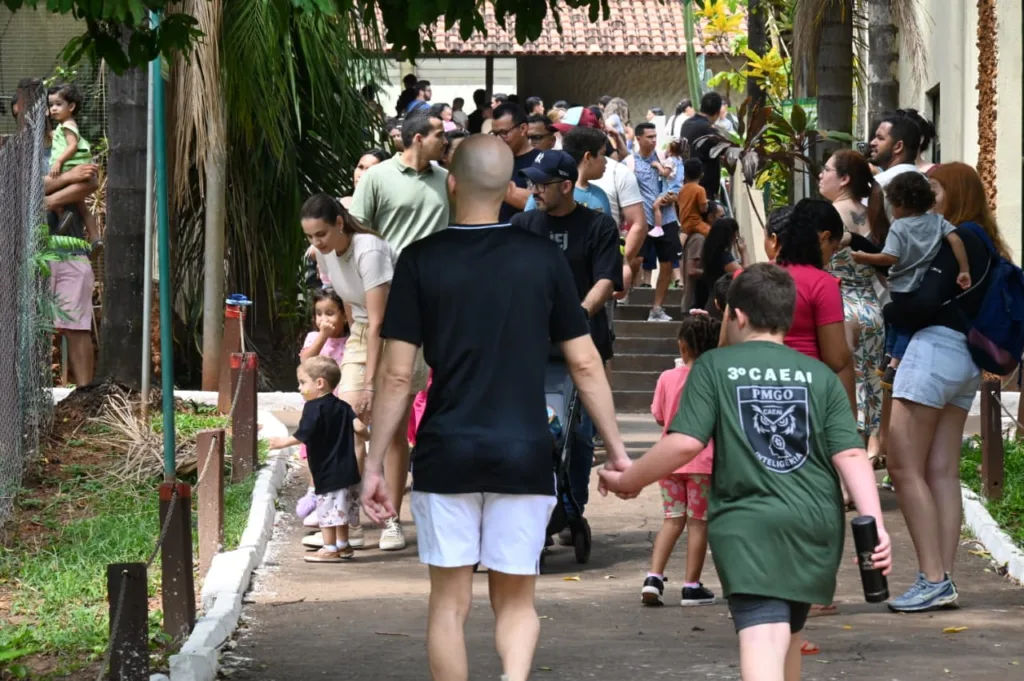 Feriado do Dia das Crianças reúne 49.405 pessoas no Mutirama