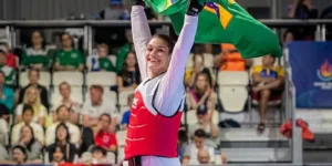 Maria Clara Pacheco é ouro em 3ª etapa do Grand Prix de taekwondo