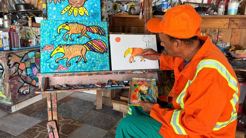 Manoel Santos expõe pinturas do Cerrado em mostras nacionais enquanto