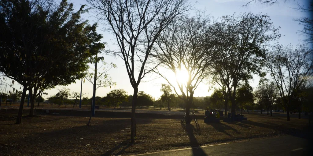 Calor e chuva persistem em grande parte do país