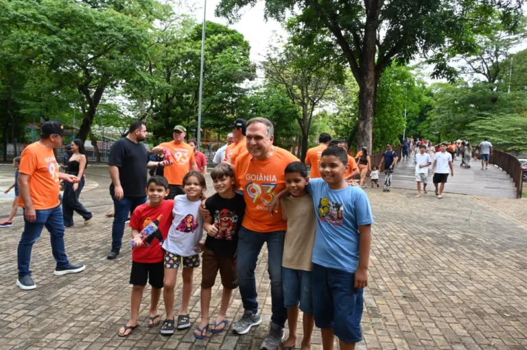 Mutirama e Zoológico recebem famílias com entrada gratuita no feriado